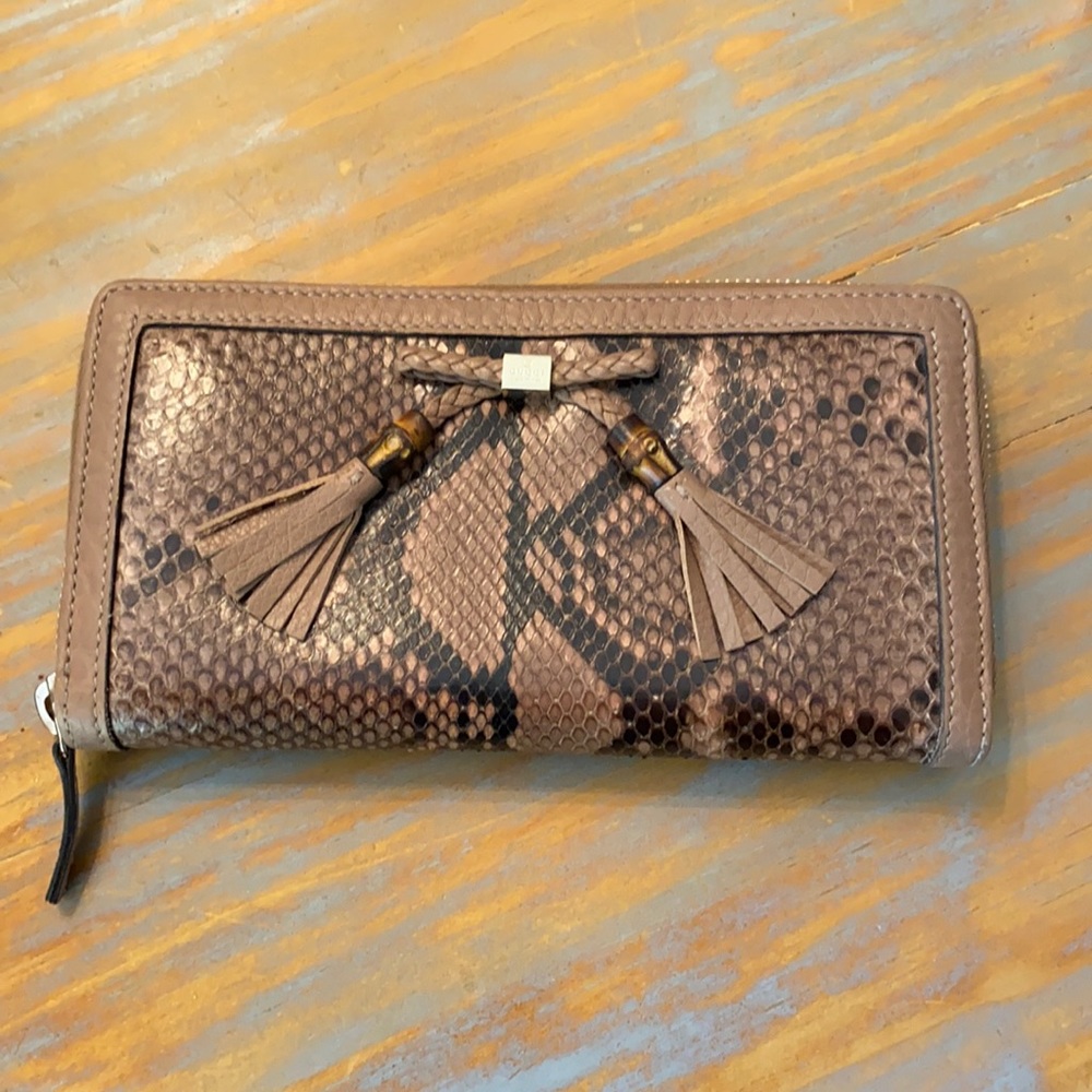 Gucci wallet
